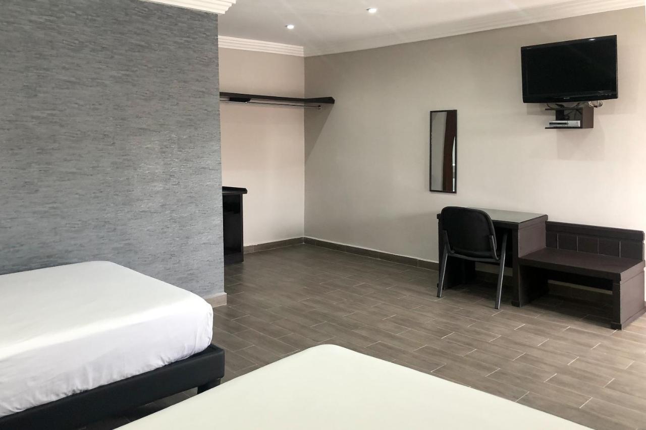 Capital O Palms Hotel, Acuna Ciudad Acuña Екстериор снимка