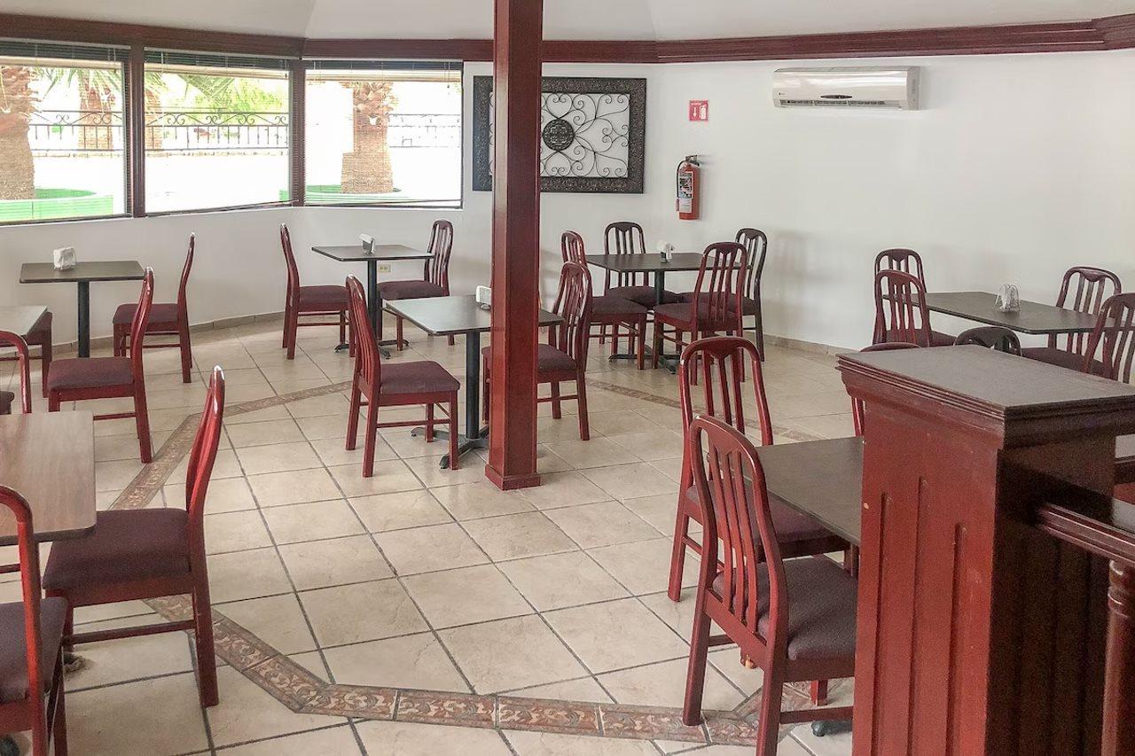 Capital O Palms Hotel, Acuna Ciudad Acuña Екстериор снимка