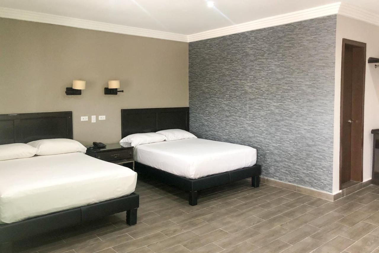 Capital O Palms Hotel, Acuna Ciudad Acuña Екстериор снимка